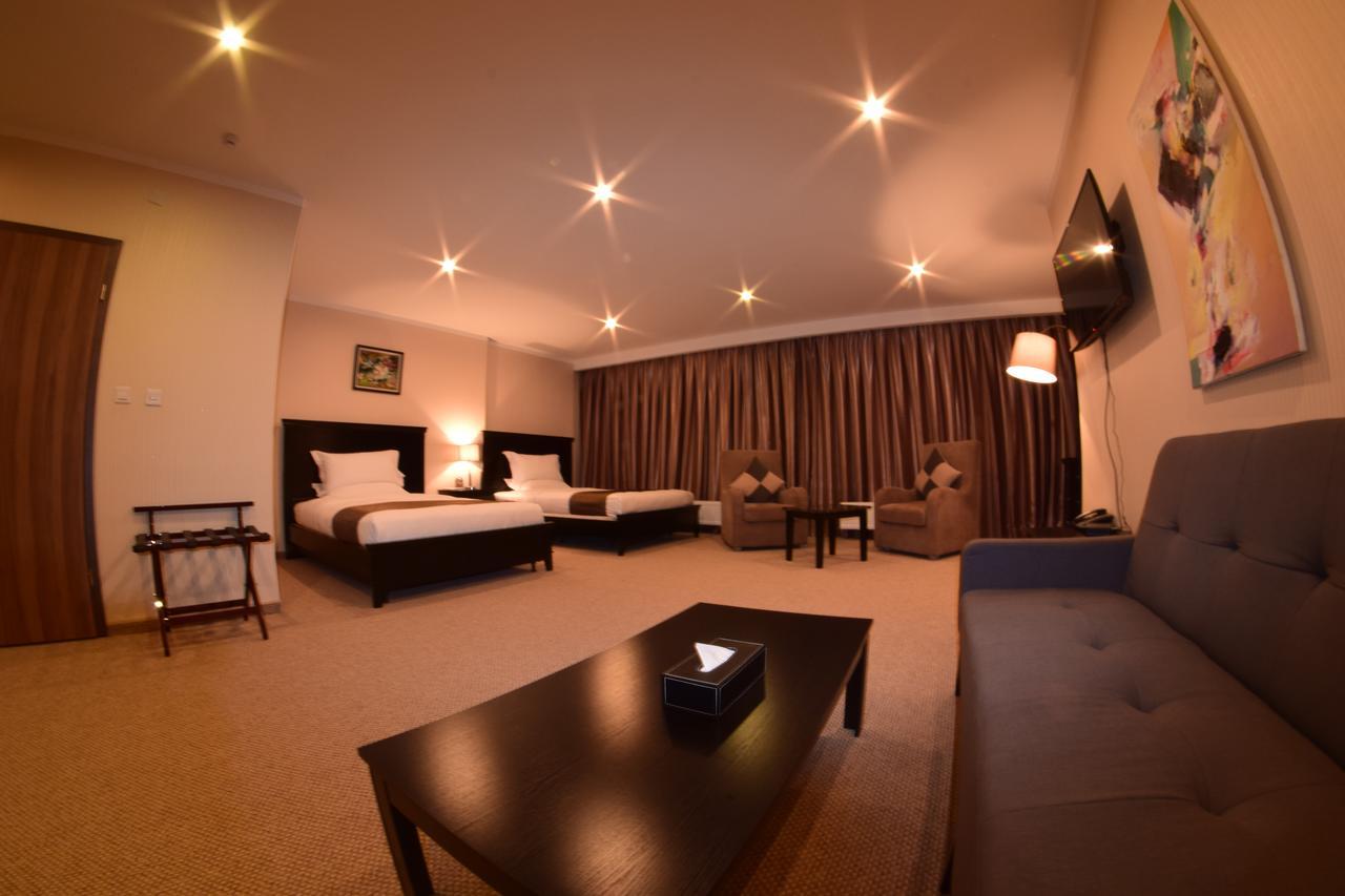 Royal Mountain Hotel 乌兰巴托 外观 照片